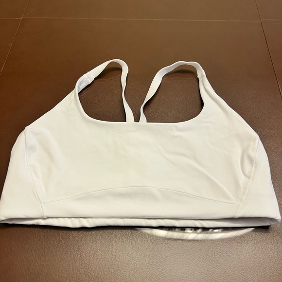 STORI Sports Bra - Size 8 - Picture 1 of 2